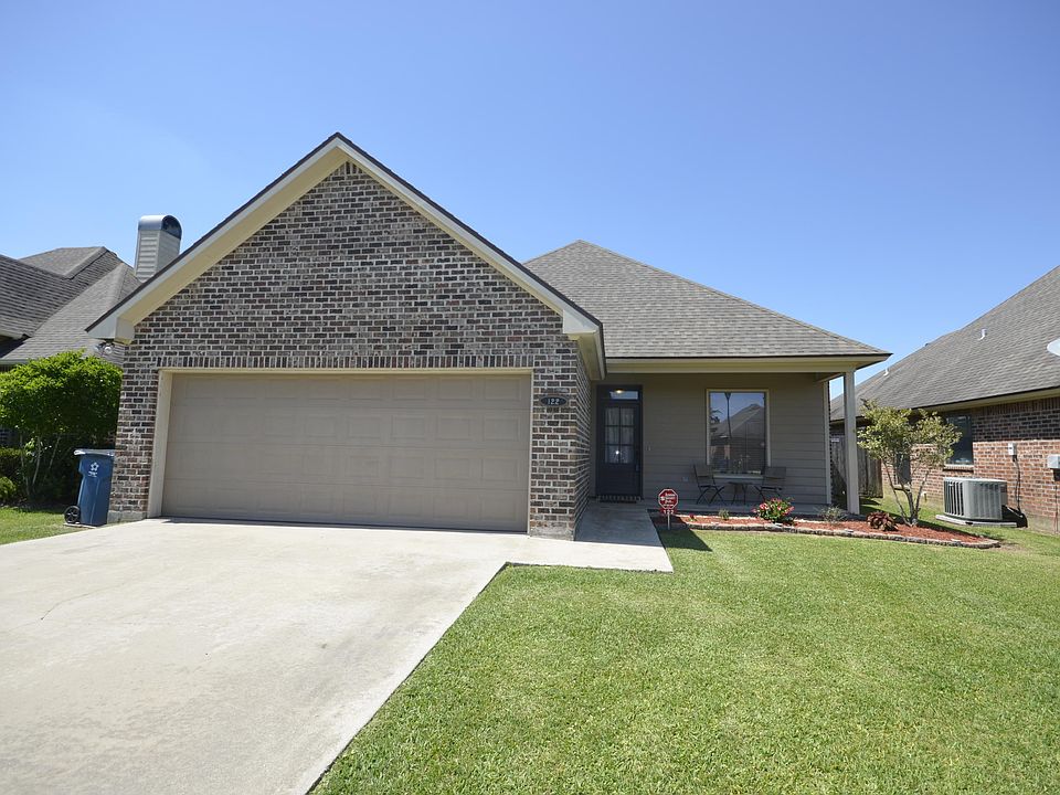 1st image of 122 Legend Creek Dr