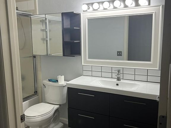 Full bathroom