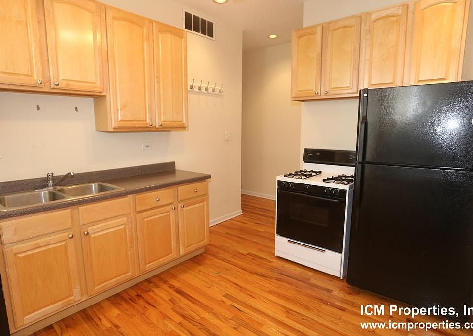 1st image of 2450 N Southport Ave #S202