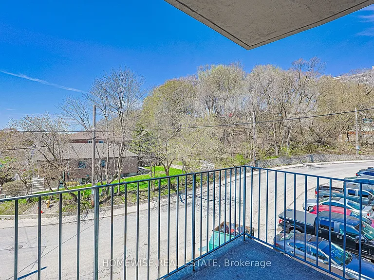 2204 Dufferin St #202 — Photo 15