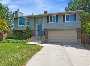 6211 S Hopi Dr, West Jordan, UT 84081