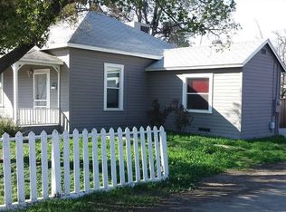 116 E Malone St, Hanford, CA 93230