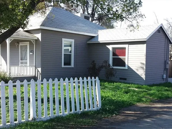 116 E Malone St, Hanford, CA 93230