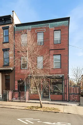 Sold by Compass | media 1