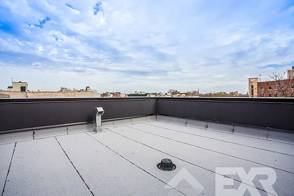 Rented by EXR | media 46