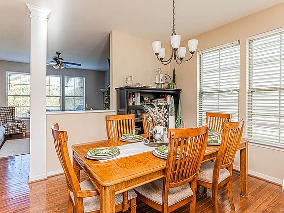5th image of 8835 Rushbrooke Ln