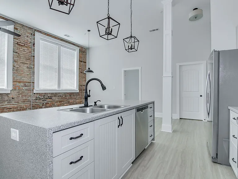 164 N Louisville St #2 — Photo 23