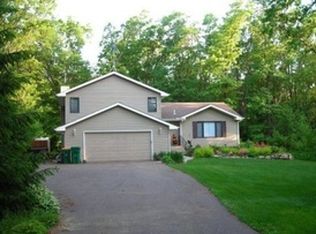 8215 59th St N, Lake Elmo, MN 55042