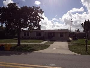 2nd image of 125 Greenbrier Dr