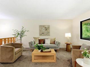 1213 Timbershore Ln, Eagan, MN 55123