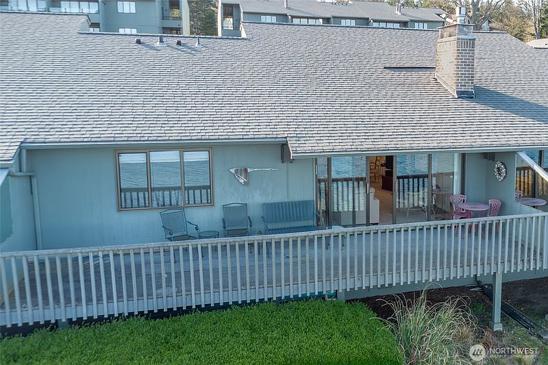 4th image of 80 Cascade Place #29