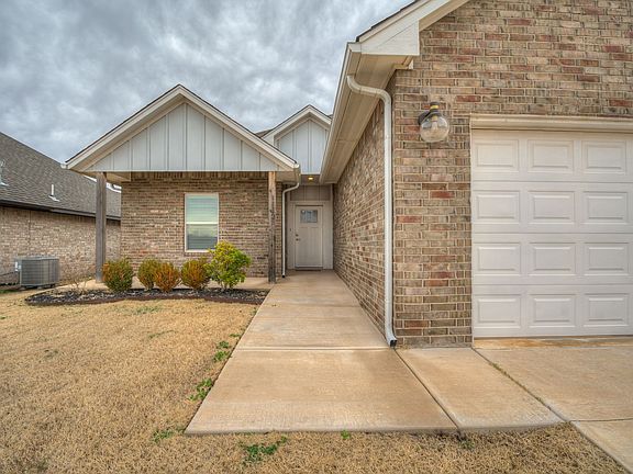 3rd image of 11425 NW 100th Ct