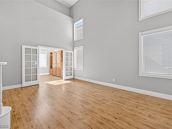 4th image of 861 Brunellos Ave