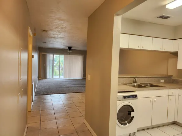 621 SW 47th Ter, Cape Coral, FL