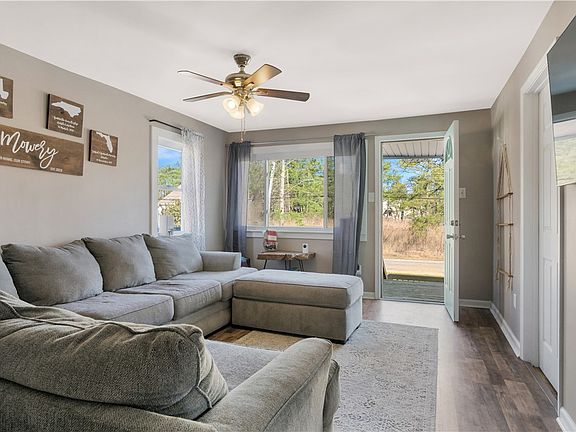 5th image of 90 Ridge Rd