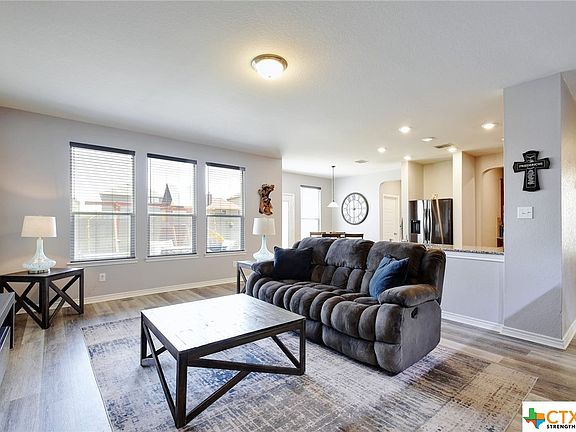 5th image of 738 Anthem Ln