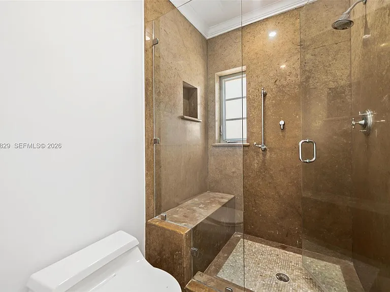 1545 Meridian Ave — Photo 20