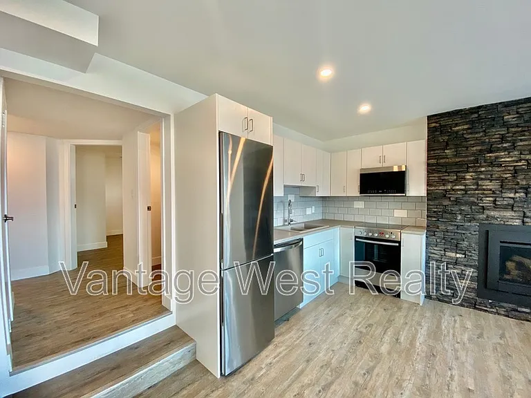 105B Boppart Ct — Photo 8