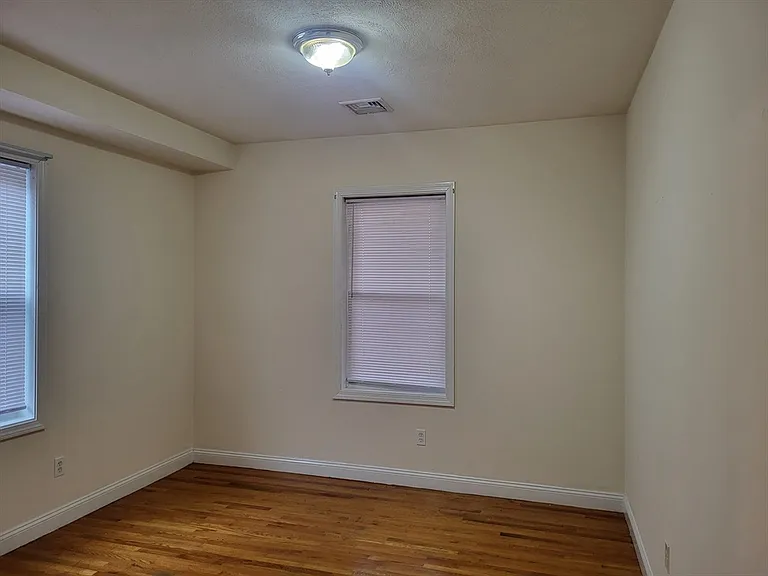 54 Greendale Rd #3L — Photo 14