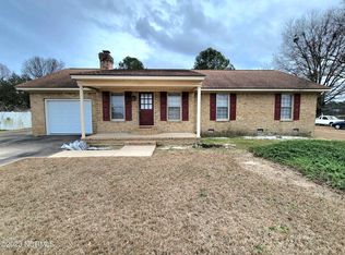 11493 Old Smithfield Rd, Bailey, NC 27807