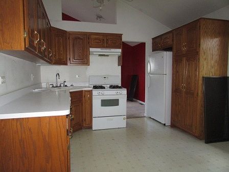 4th image of 3325 Deer Path Ln