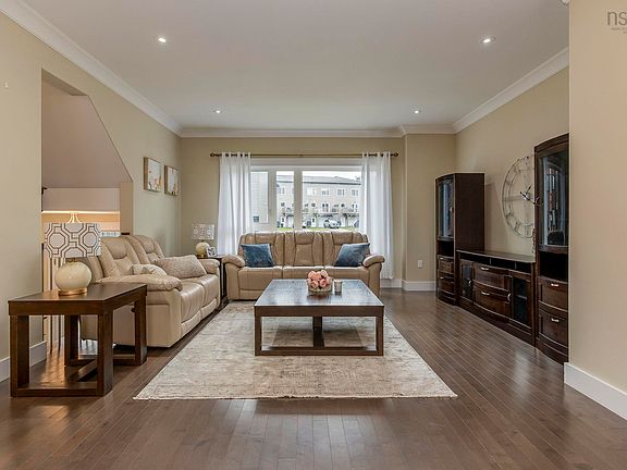 3rd image of 117 Eliza Ritchie Cres