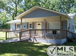 206 Locust St, Diamond, MO 64840