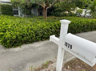 1039 Miner Rd, Lake Worth, FL 33462