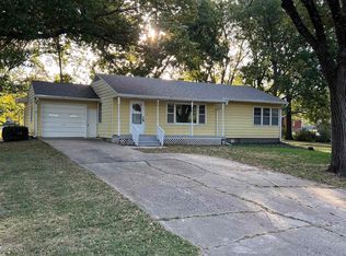 520 N Kansas St, Lebo, KS 66856