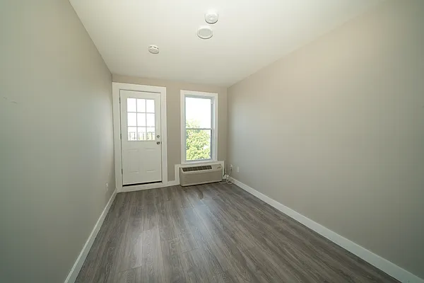 Rented by Sterling Realty Solution Inc | media 11