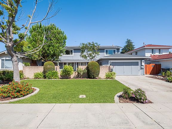 2nd image of 915 Bluebell Way