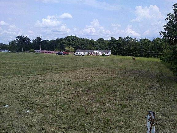 2nd image of 59 Weaver Ln