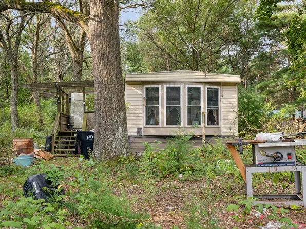 1189 Fawn Dr, Grand Marsh, WI 53936