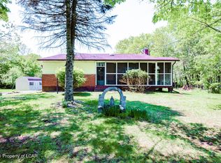 94 Bee Tree Rd, Shickshinny, PA 18655