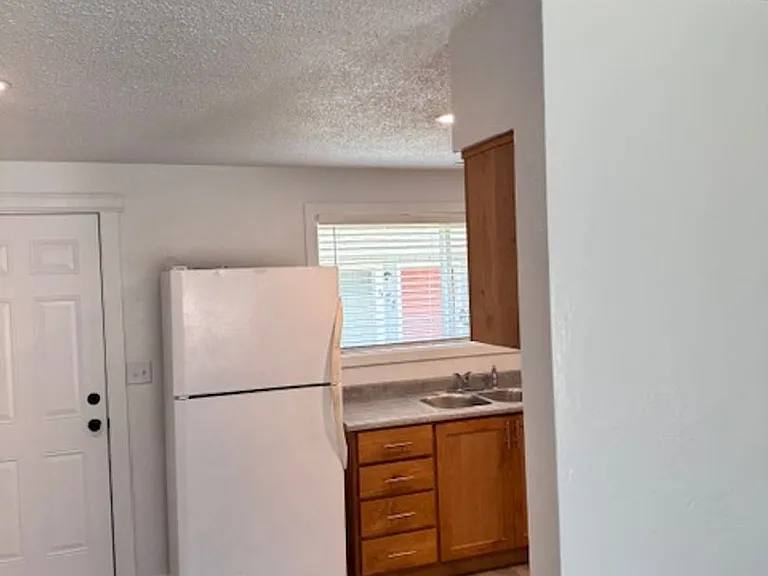 1116 Stevens St — Photo 15