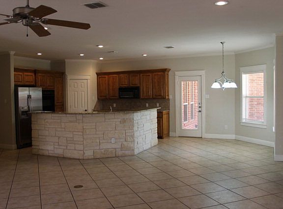 5th image of 4212 Baybrook Pl