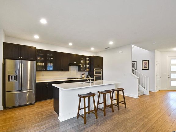 2nd image of 8004 Atlantic Puffin St