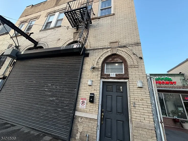 64 Mott St #2 — Photo 14