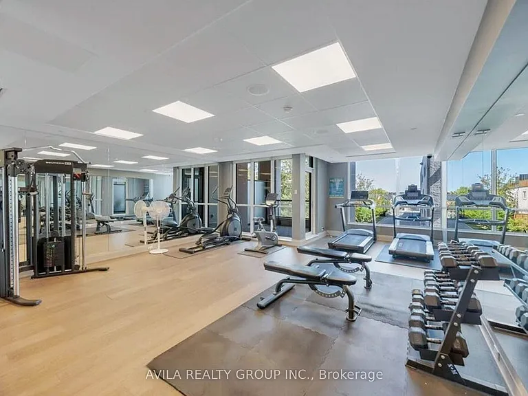 8 Trent Ave #704 — Photo 31