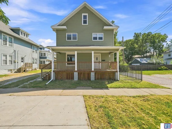 1216 S 17th St, Lincoln, NE 68502