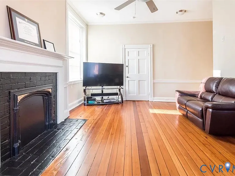 1144 W Grace St #108 — Photo 4