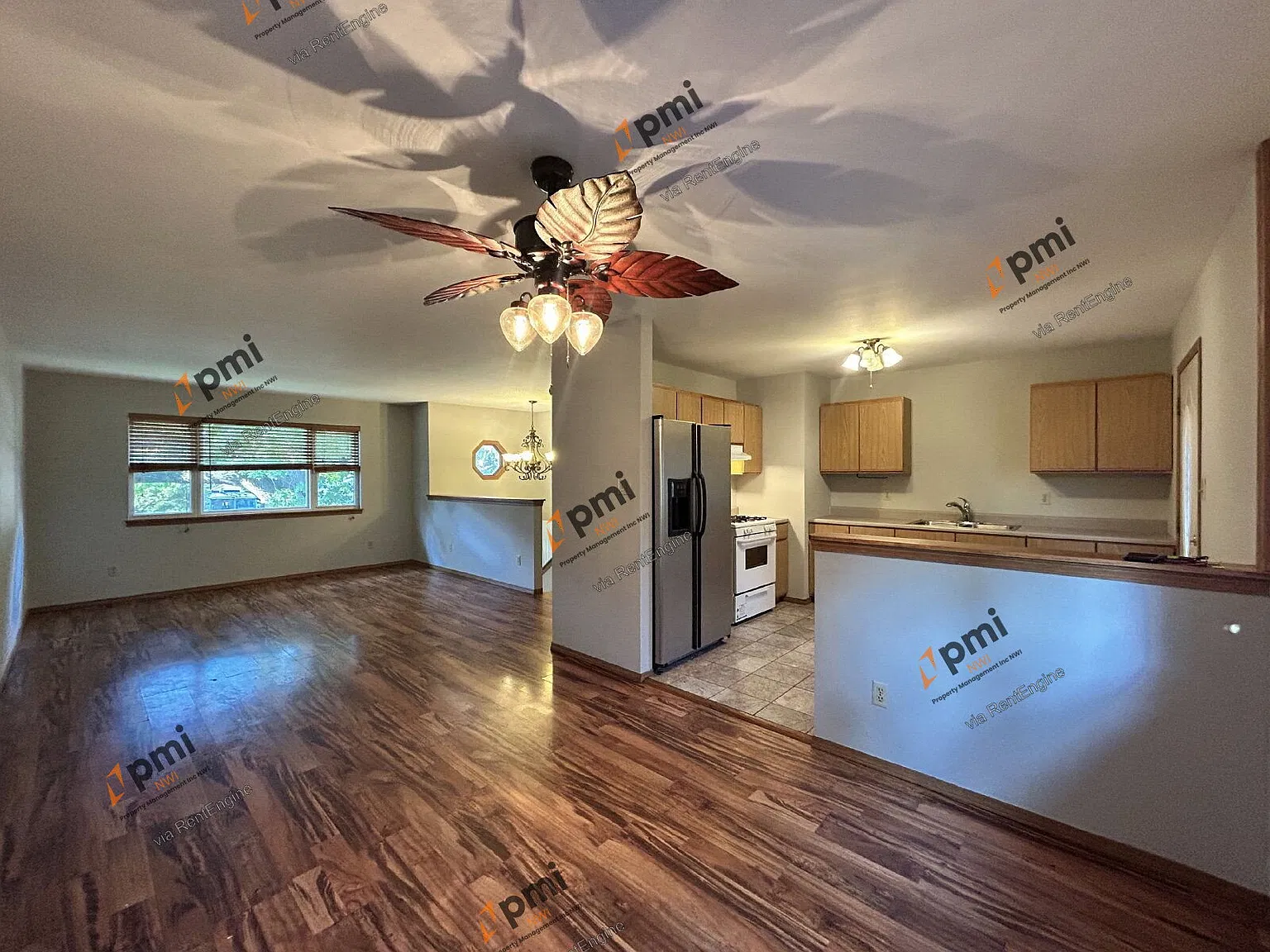 3 bed, 1.0 bath, 1075 sqft, $1,500 — Photo 2