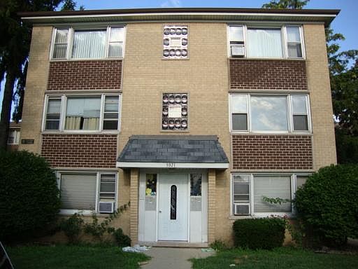 1st image of 3021 N Harlem Ave APT 2S