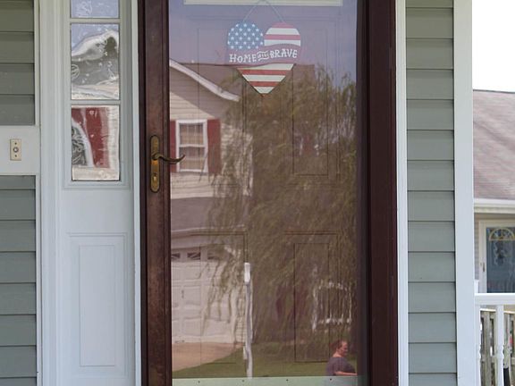 4th image of 45569 Boyne Ct