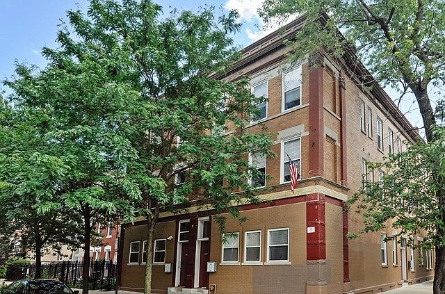 1st image of 2657 W Cortez St #1