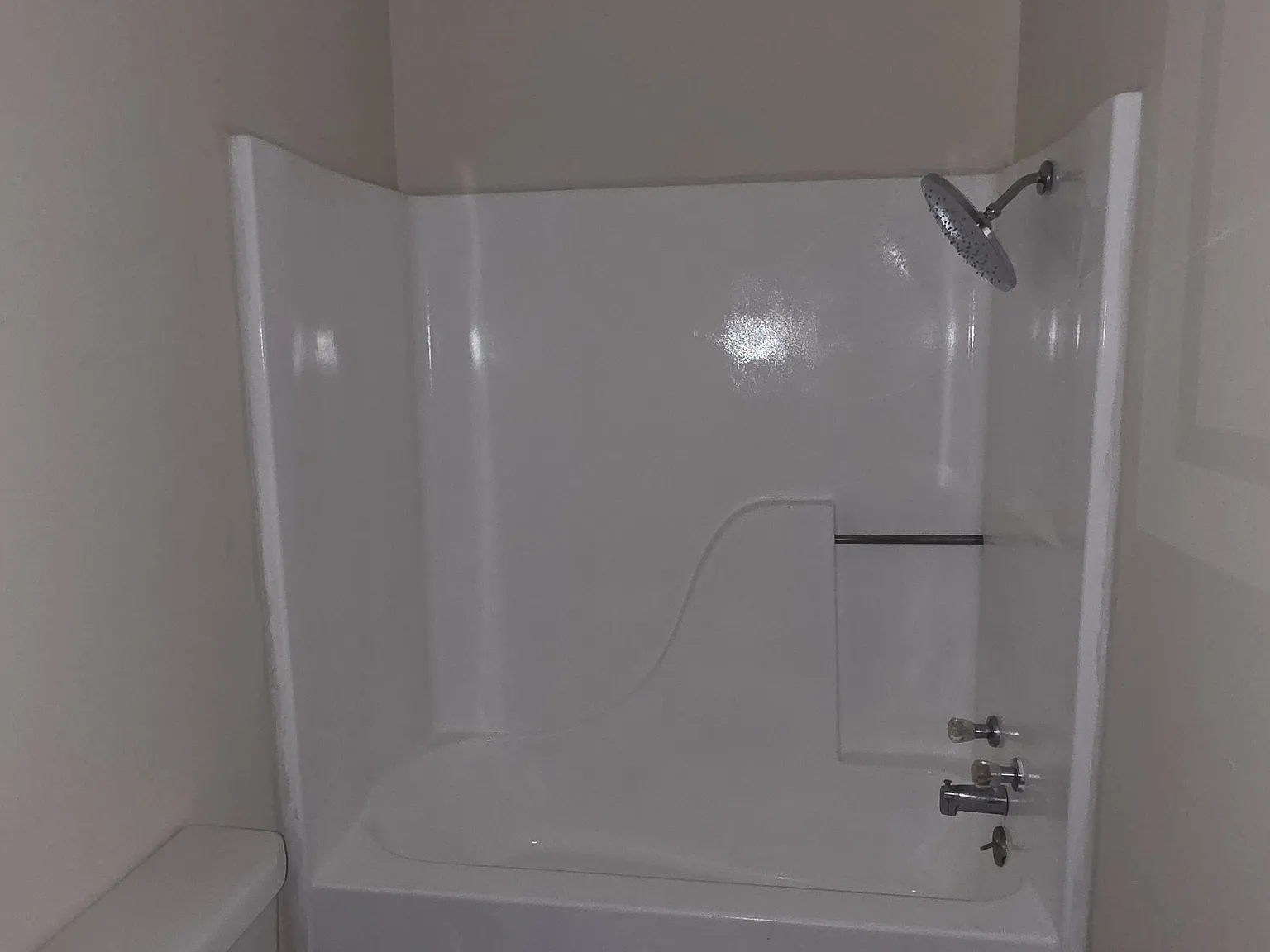 2 bed, 1.5 bath, $950 — Photo 3