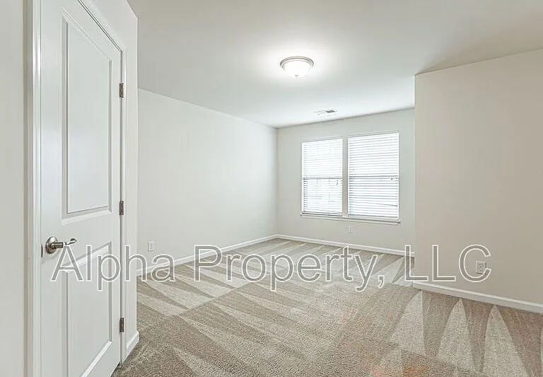 106 Middleby Way — Photo 20
