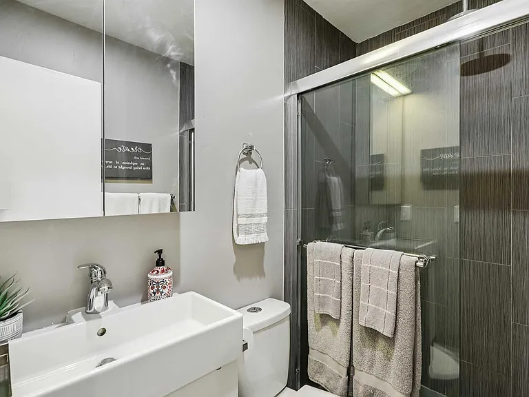128 South 5th Avenue — Photo 63
