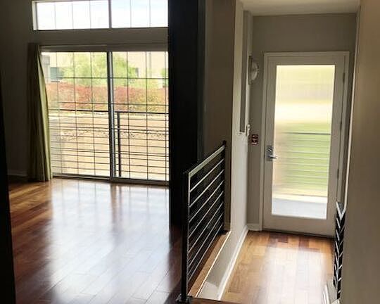 4th image of 5350 Playa Vista Dr APT 4