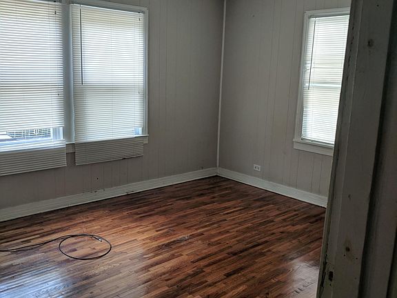 2nd image of 1603 E Sullenberger Ave